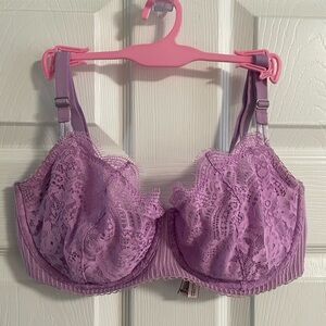 Lace Underwire Bra in Lavender